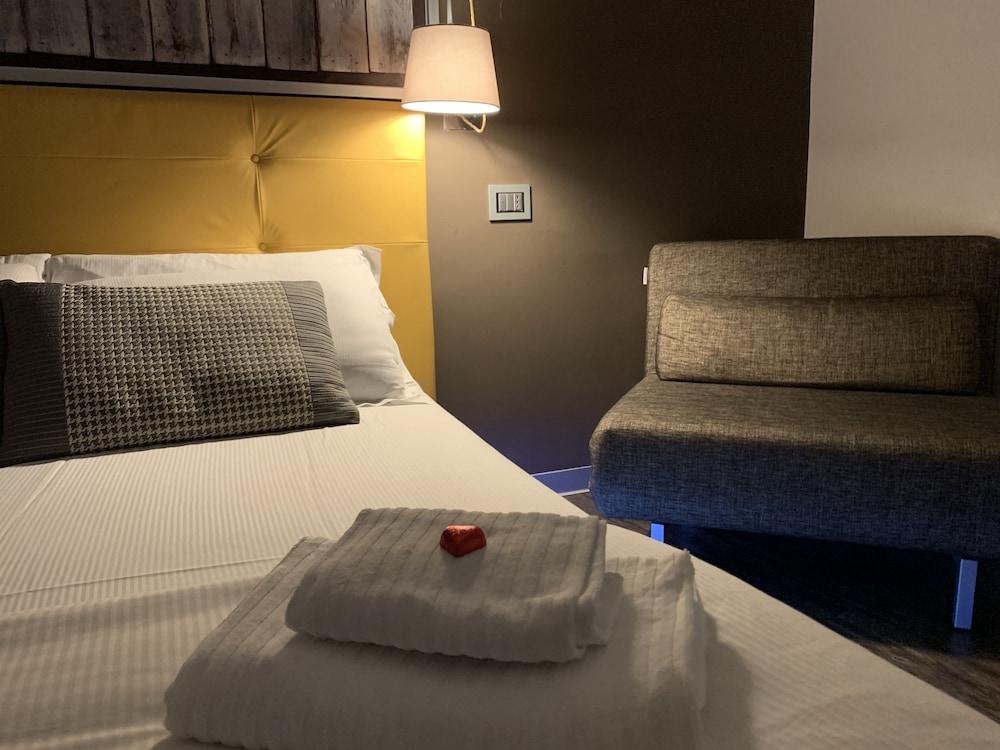 Irooms - Spanish Steps Guest house