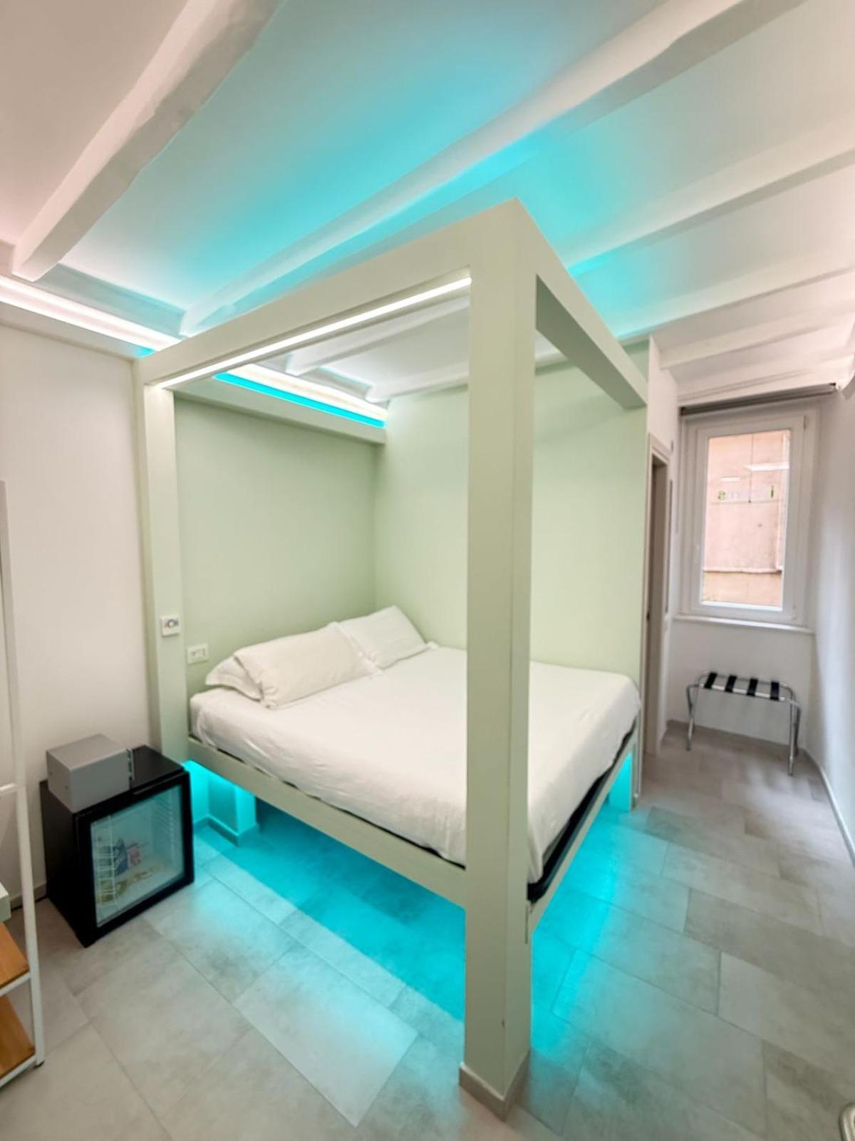 Irooms - Spanish Steps Casa de hóspedes 4*
